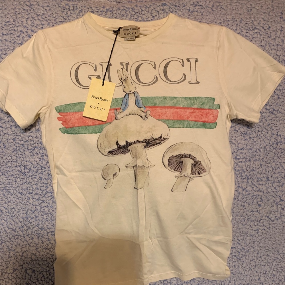 Gucci Cream Kids Tee with Red and Green Stripe and Mushroom Graphic